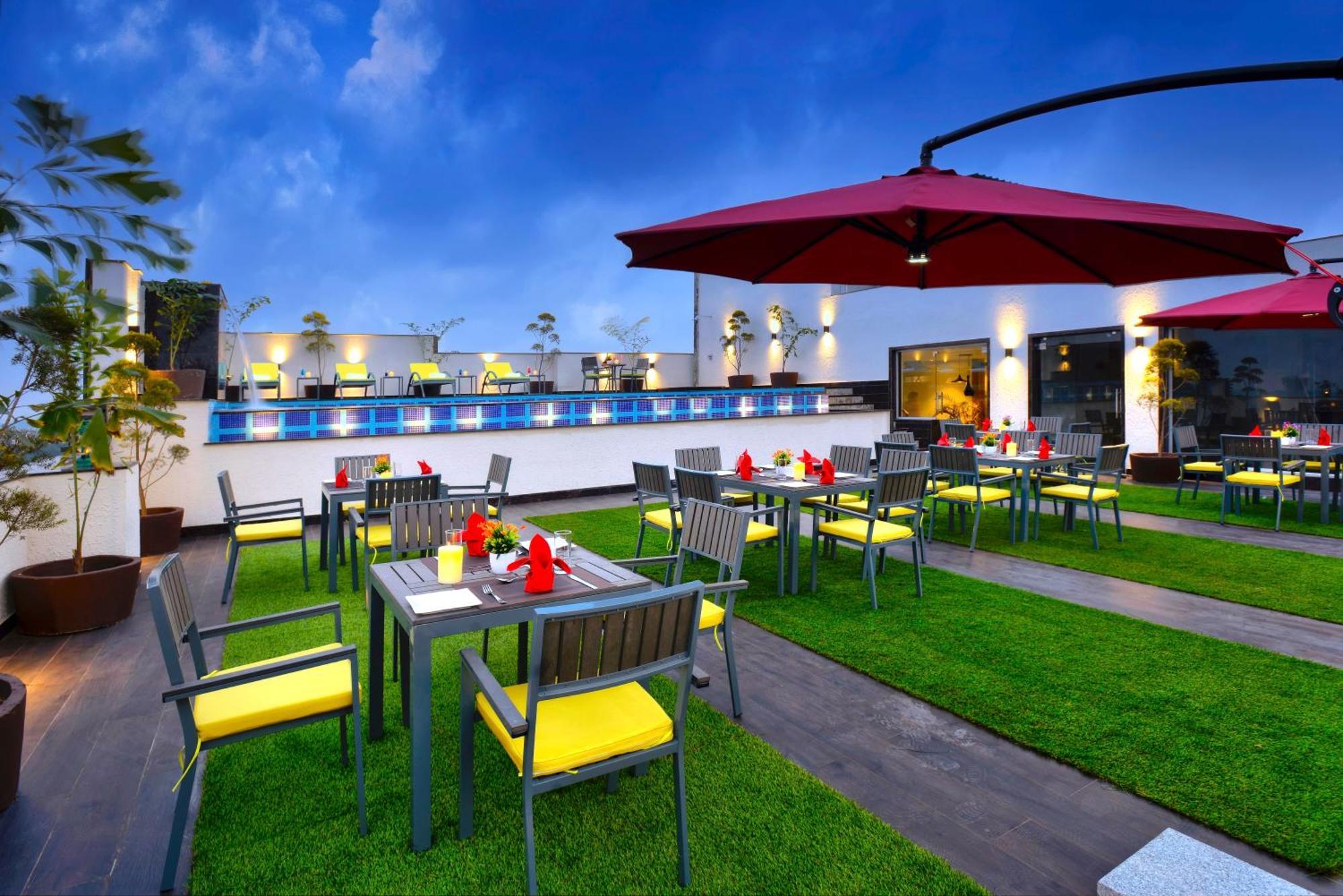 Hotel Golden Tulip Agra Agra  Exteriér fotografie