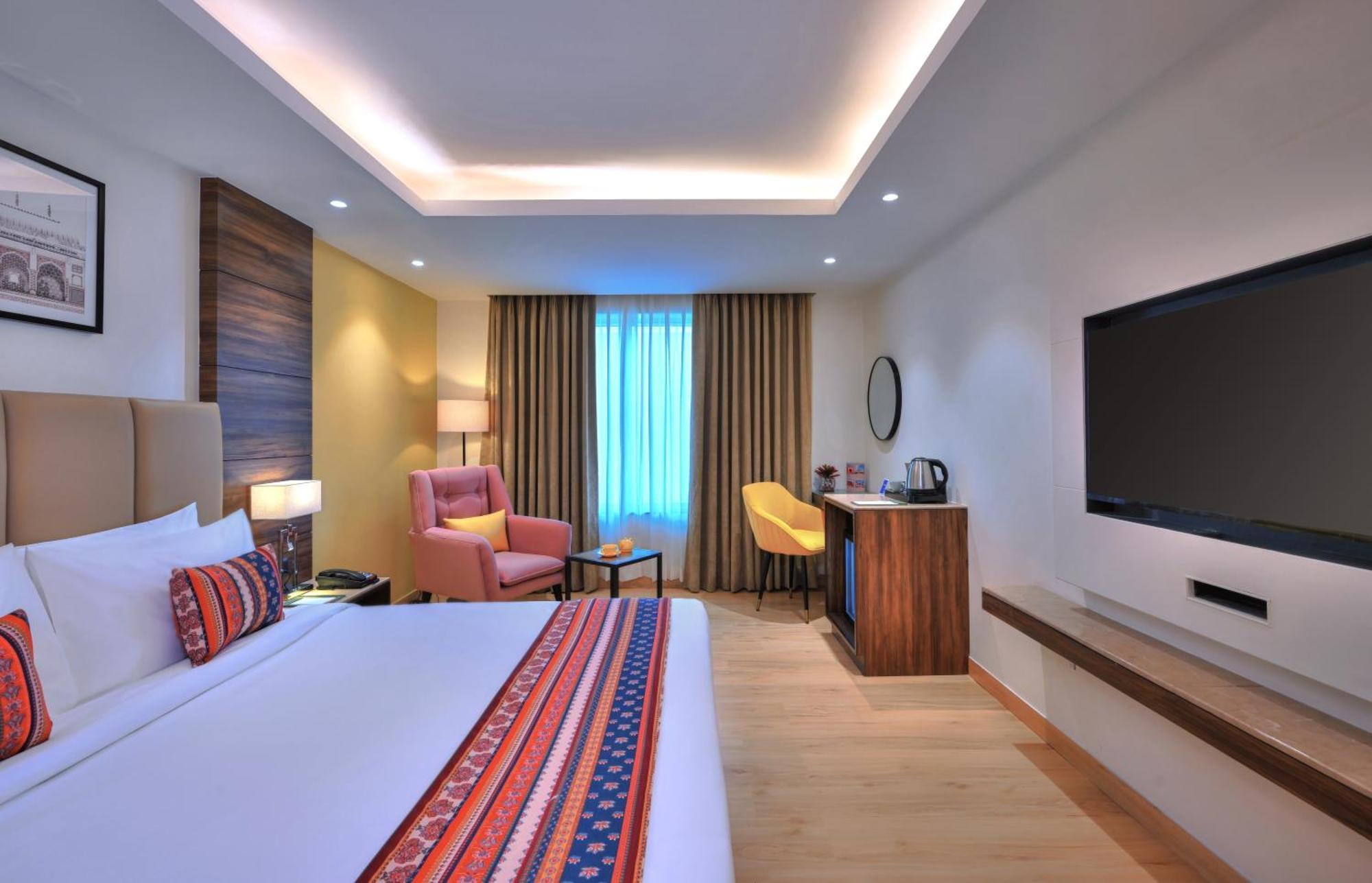 Hotel Golden Tulip Agra Agra  Exteriér fotografie